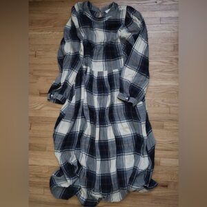 Treasure & Bond Navy and Cream Plaid Shirt